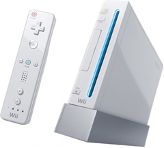 Wii セット！！    セール^o^ Amazon.com: Wii with Wii Sports Game - White : 電動遊戲